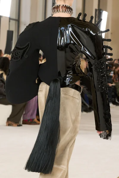 Look 31